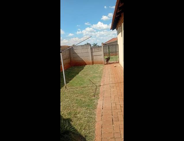 3 BEDROOM HOUSE FOR SALE IN THE ORCHARDS